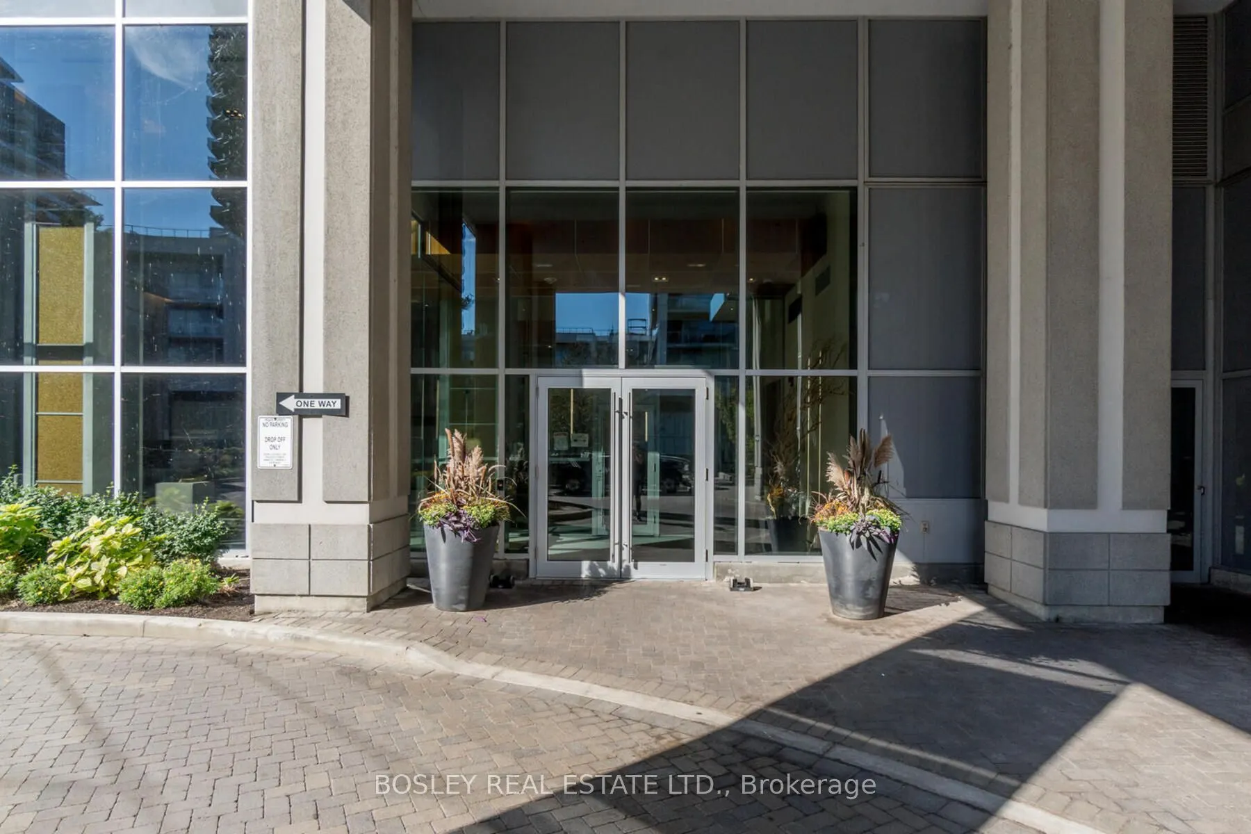 16 Brookers Lane, #220