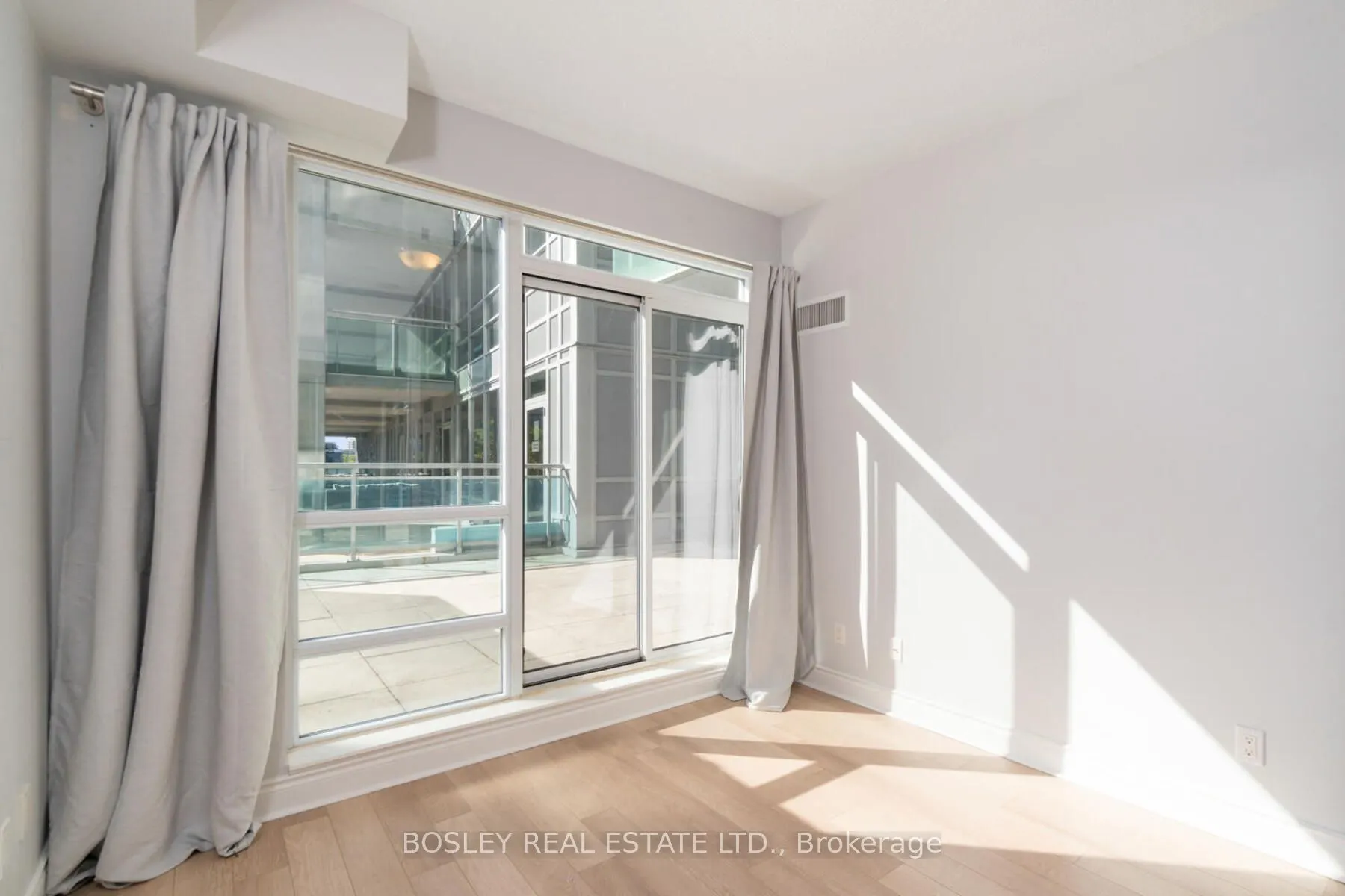 16 Brookers Lane, #220