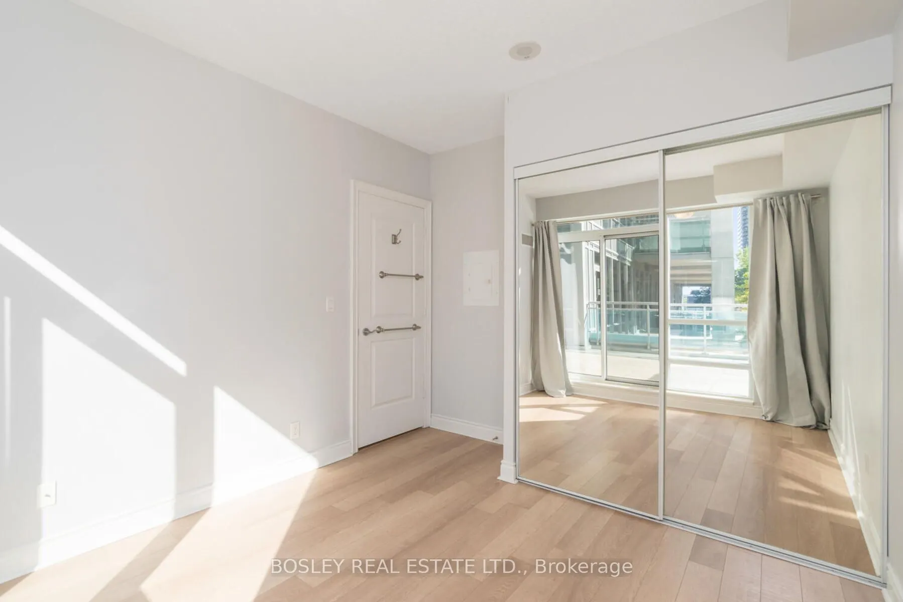 16 Brookers Lane, #220