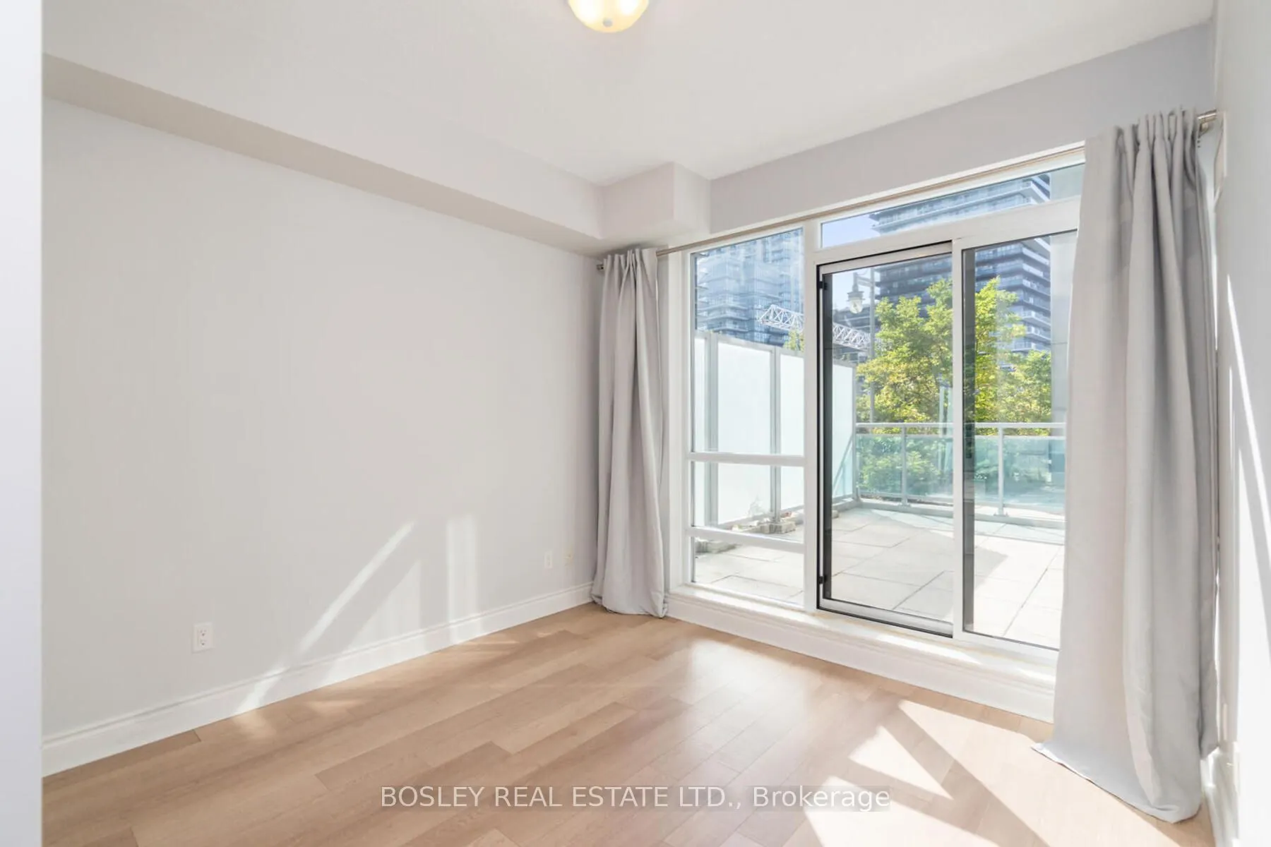 16 Brookers Lane, #220