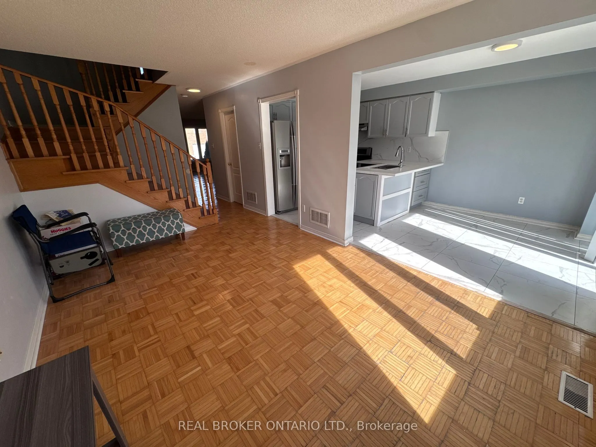 80 Redfinch Way, #Main Unit