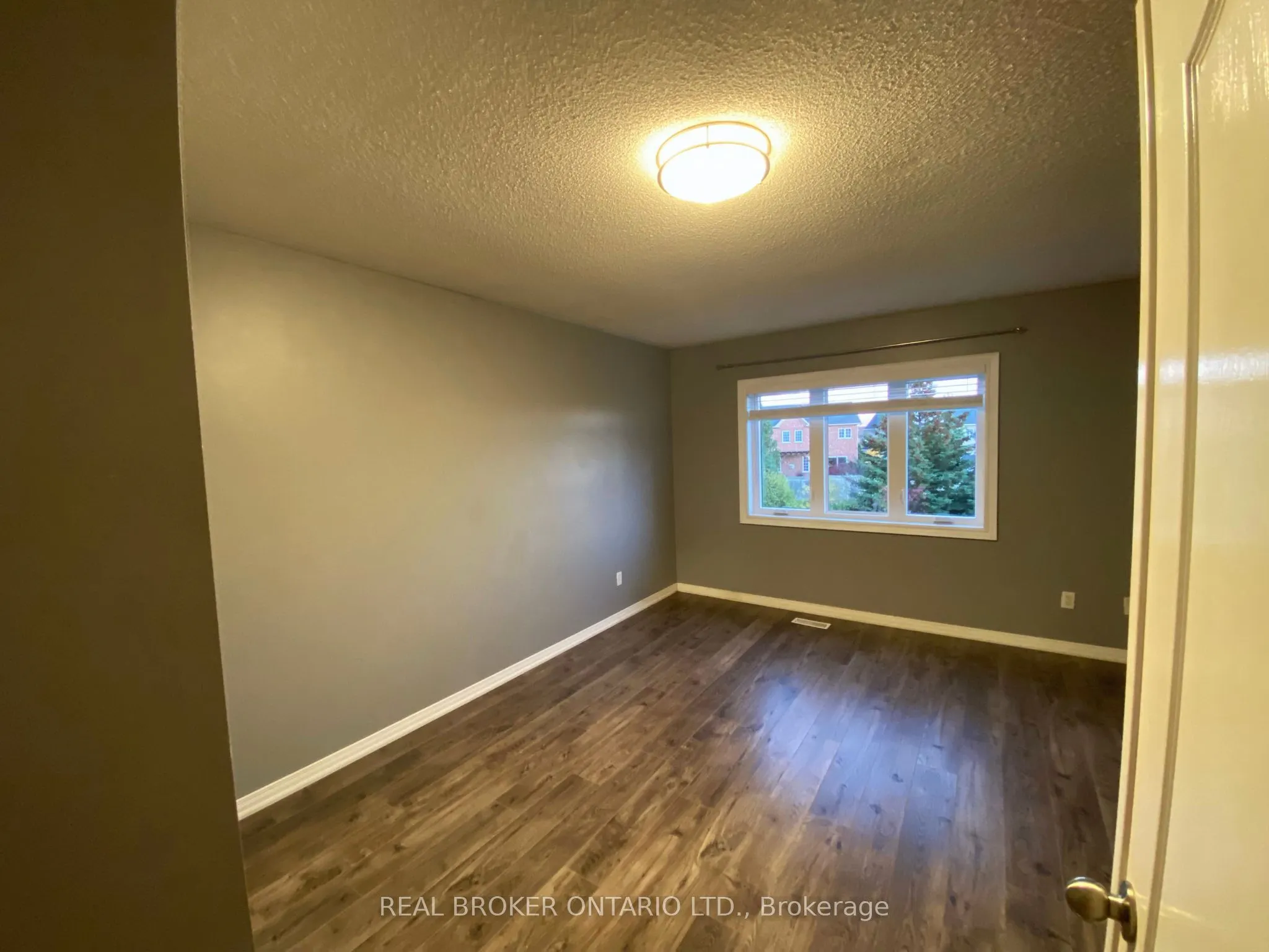 80 Redfinch Way, #Main Unit