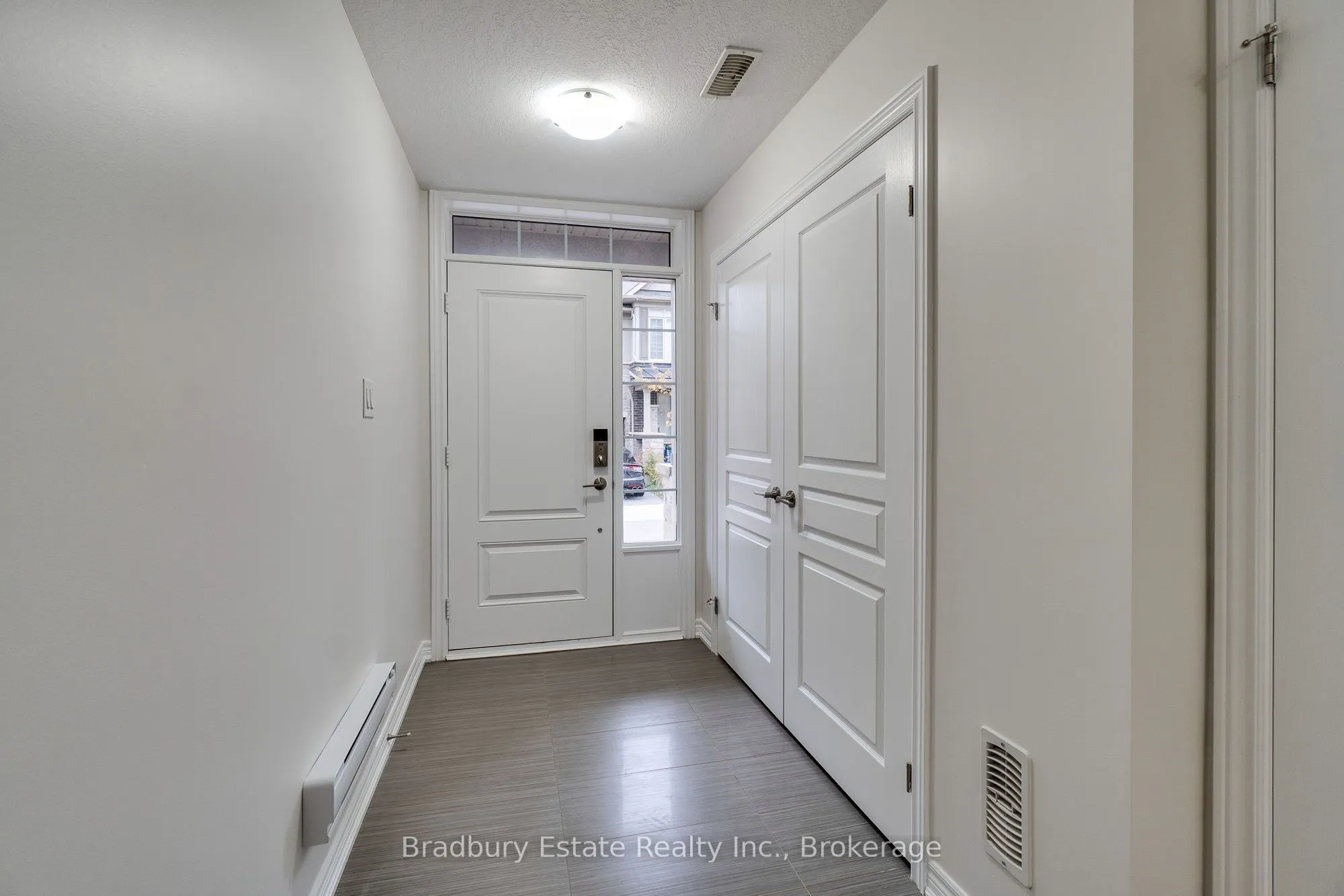 3105 Blackfriar Common