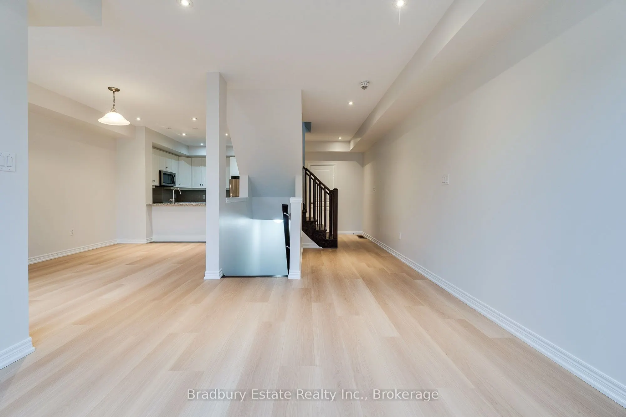 3105 Blackfriar Common