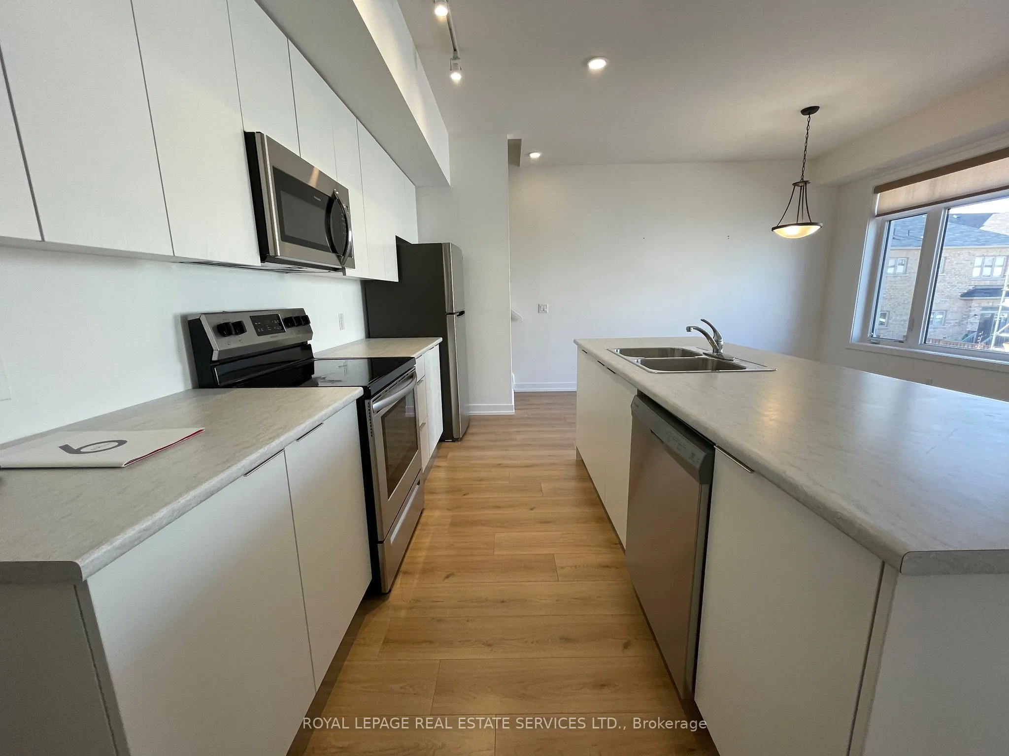 3066 Sixth Line, #347