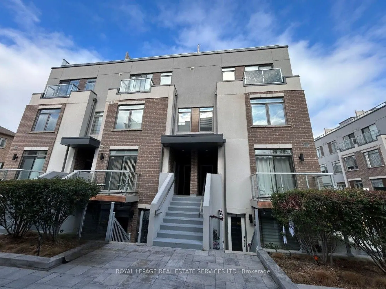 3066 Sixth Line, #347