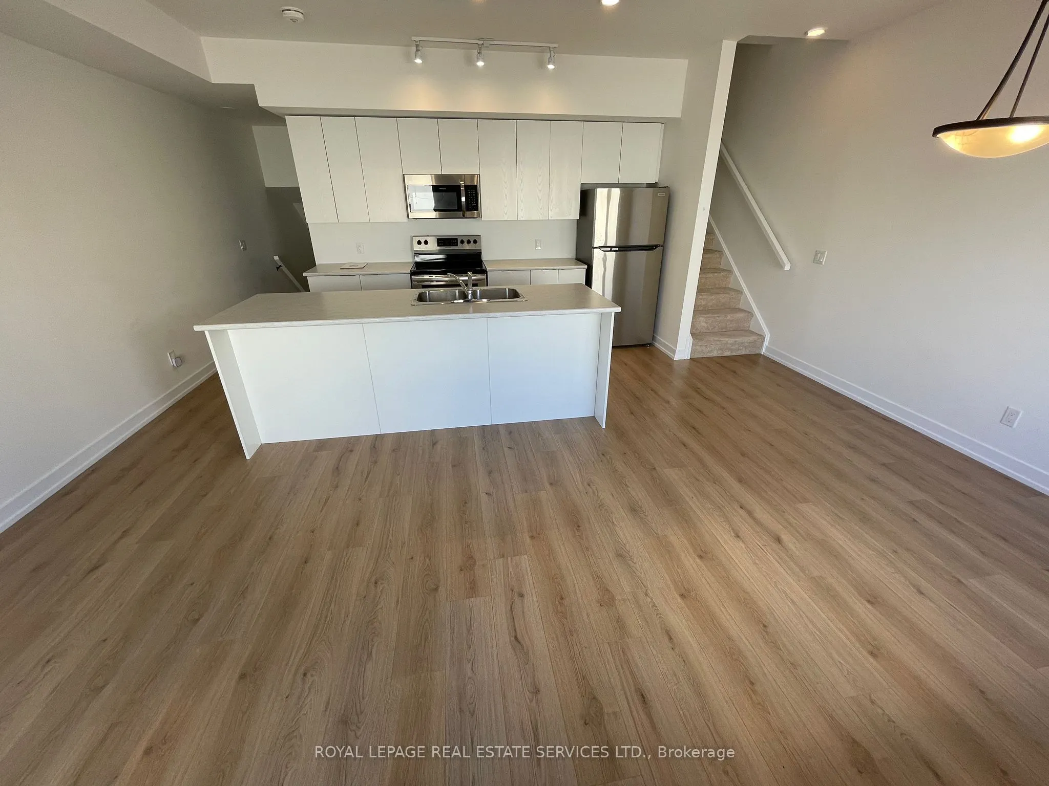 3066 Sixth Line, #347