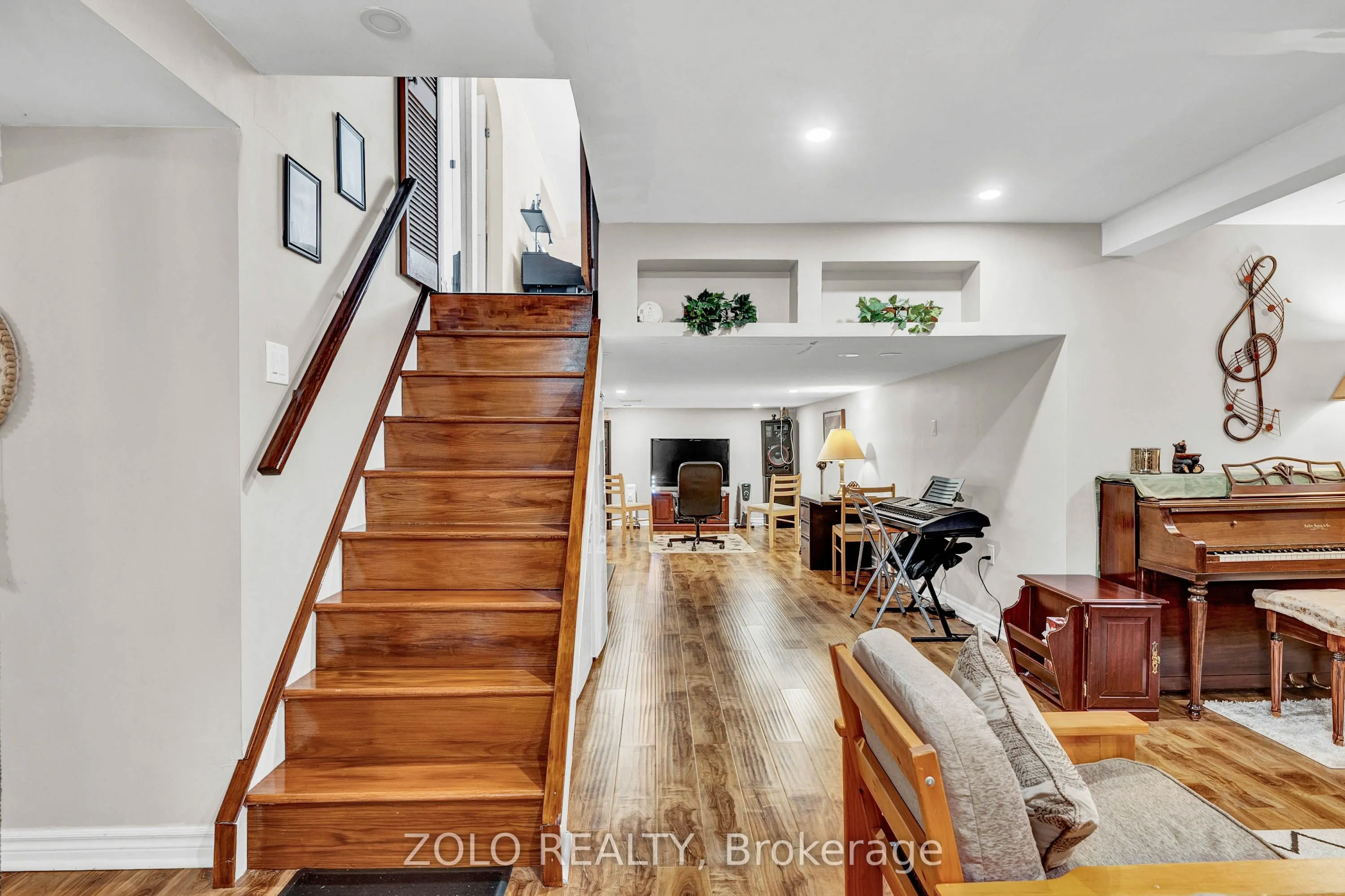 129 Folkstone Crescent