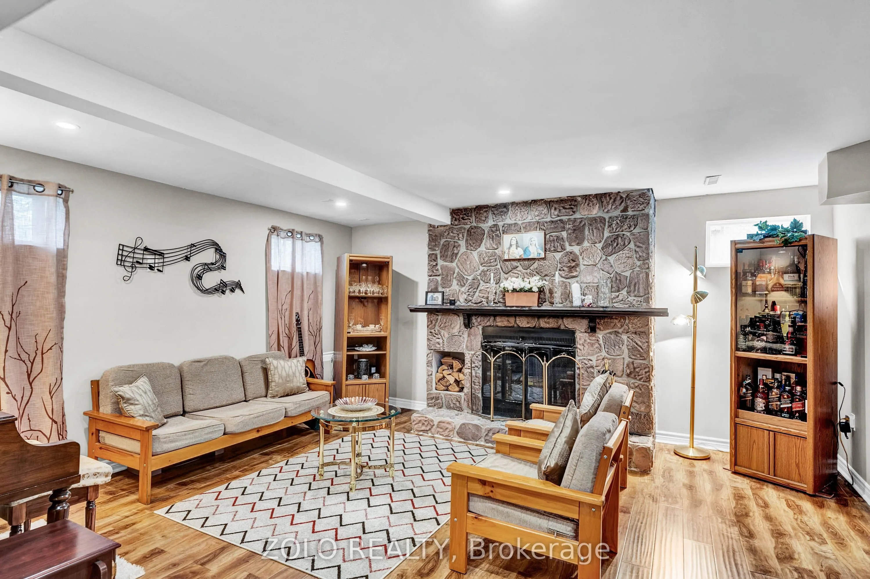 129 Folkstone Crescent