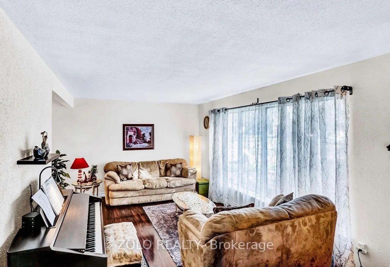 129 Folkstone Crescent