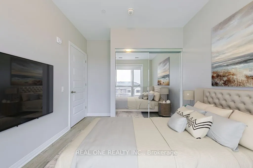 460 Gordon Krantz Avenue, #319