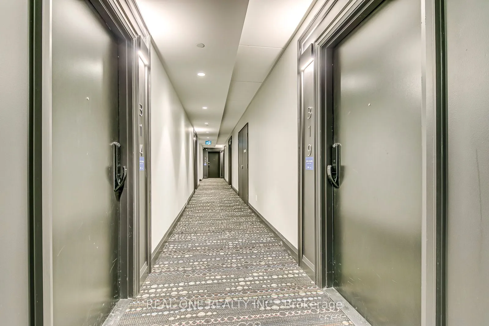 460 Gordon Krantz Avenue, #319