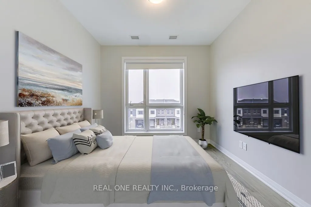 460 Gordon Krantz Avenue, #319