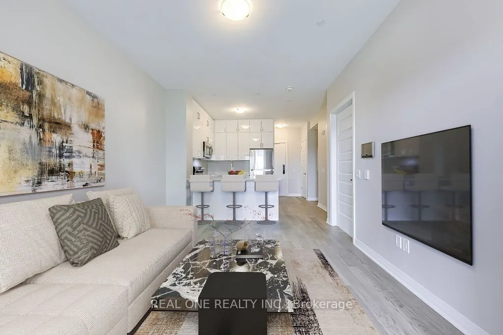 460 Gordon Krantz Avenue, #319