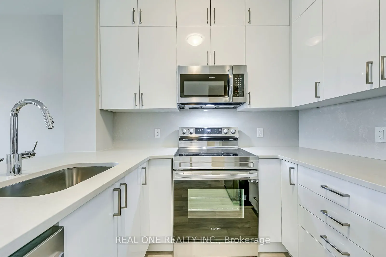 460 Gordon Krantz Avenue, #319