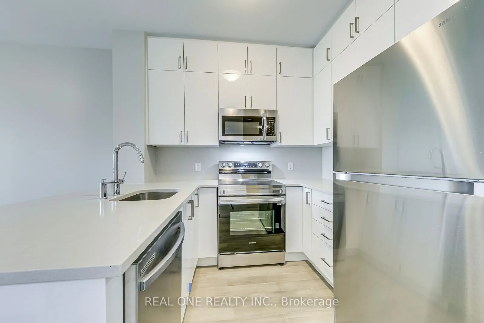 460 Gordon Krantz Avenue, #319