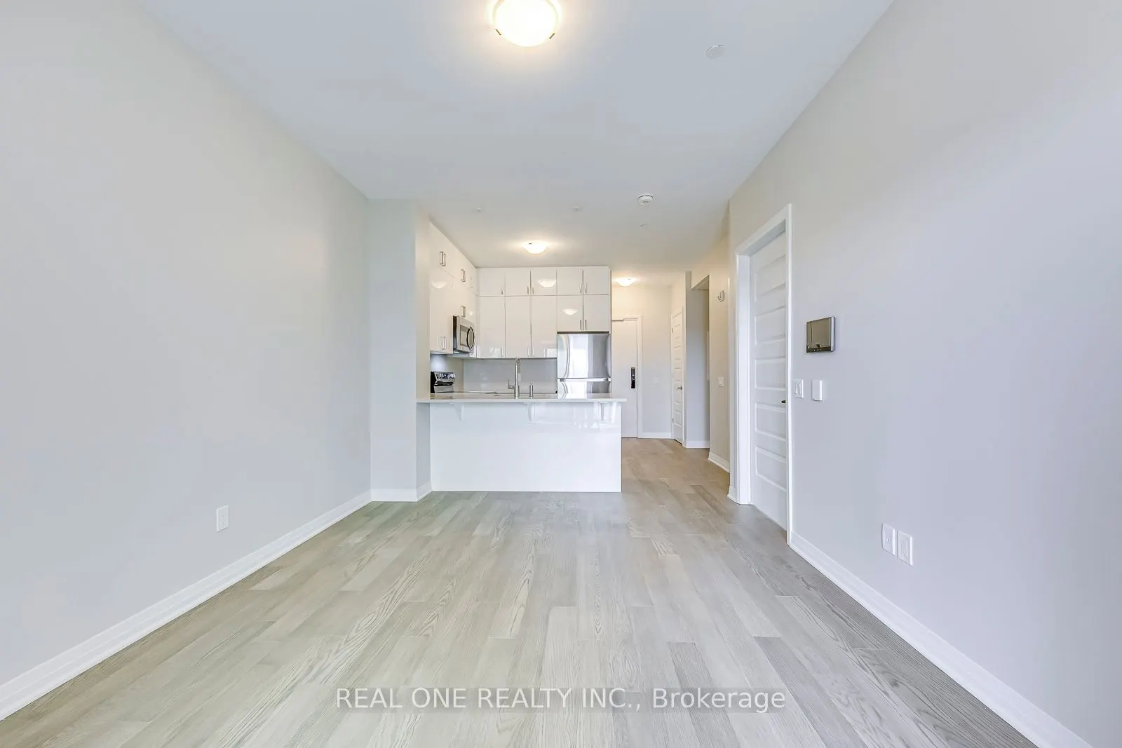 460 Gordon Krantz Avenue, #319