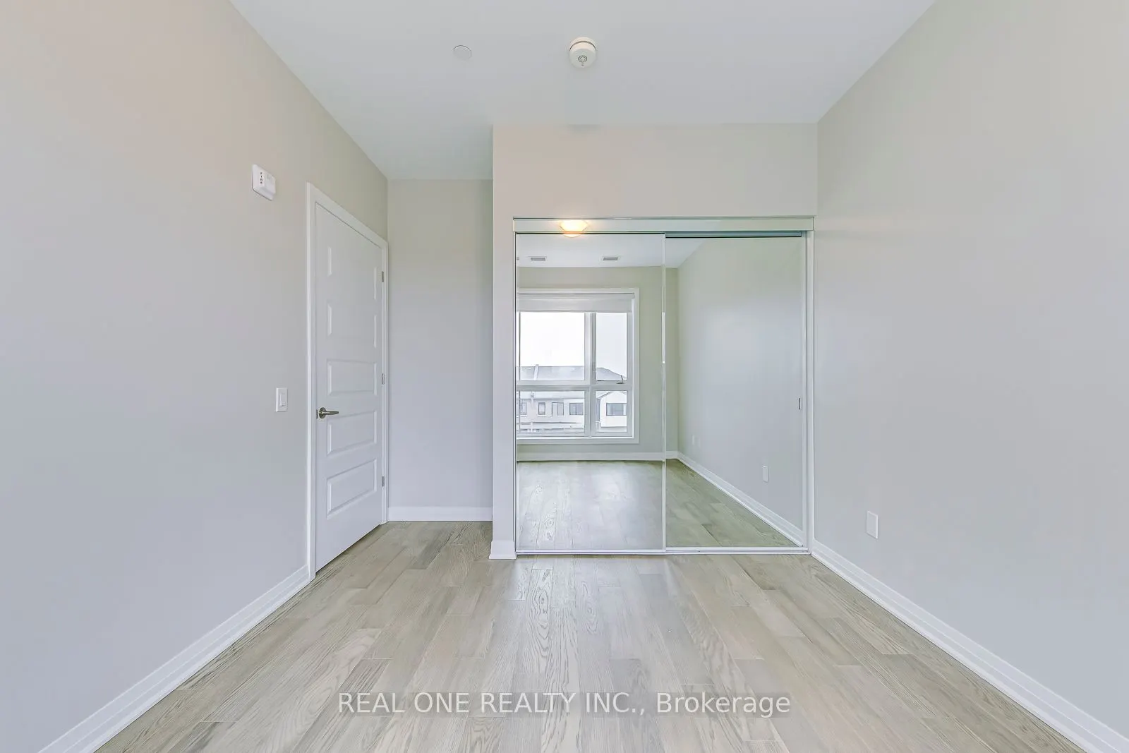 460 Gordon Krantz Avenue, #319