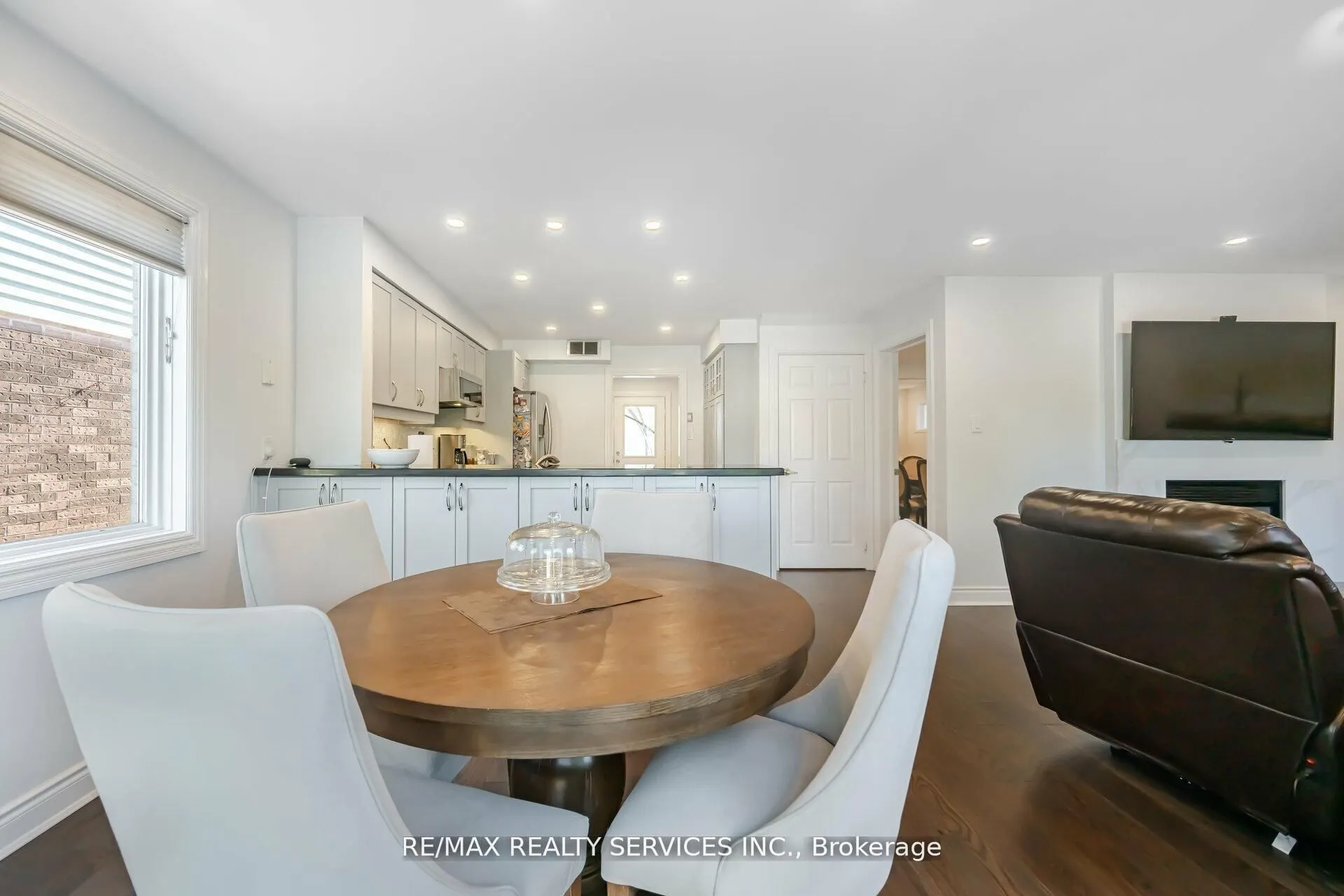 5749 Greensboro Drive