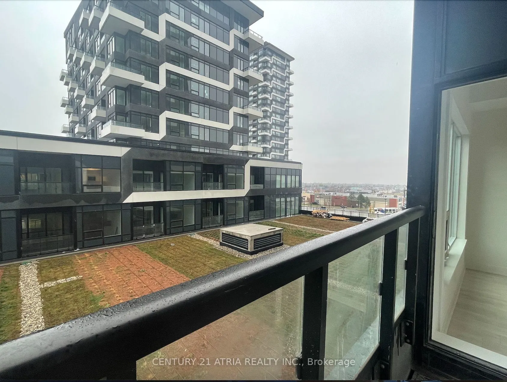 2481 Taunton Road, #463