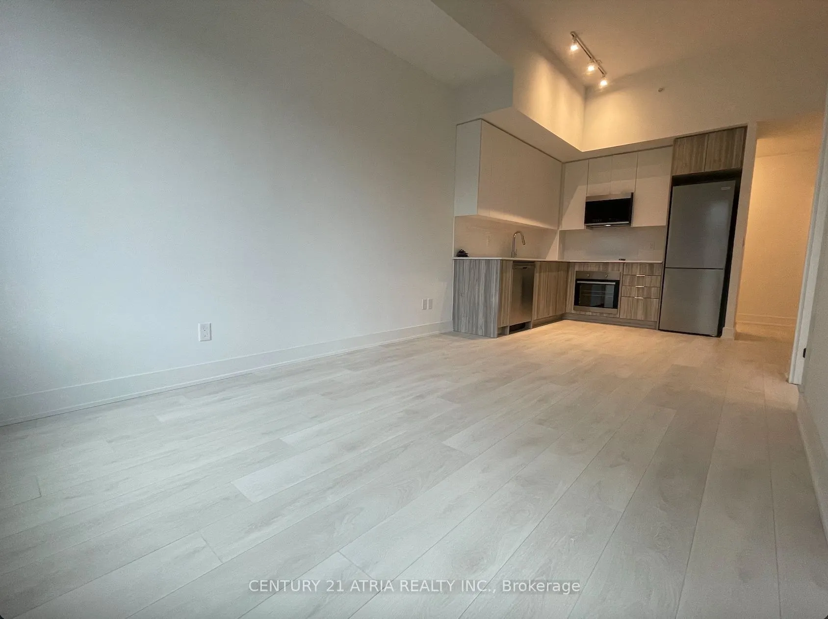 2481 Taunton Road, #463