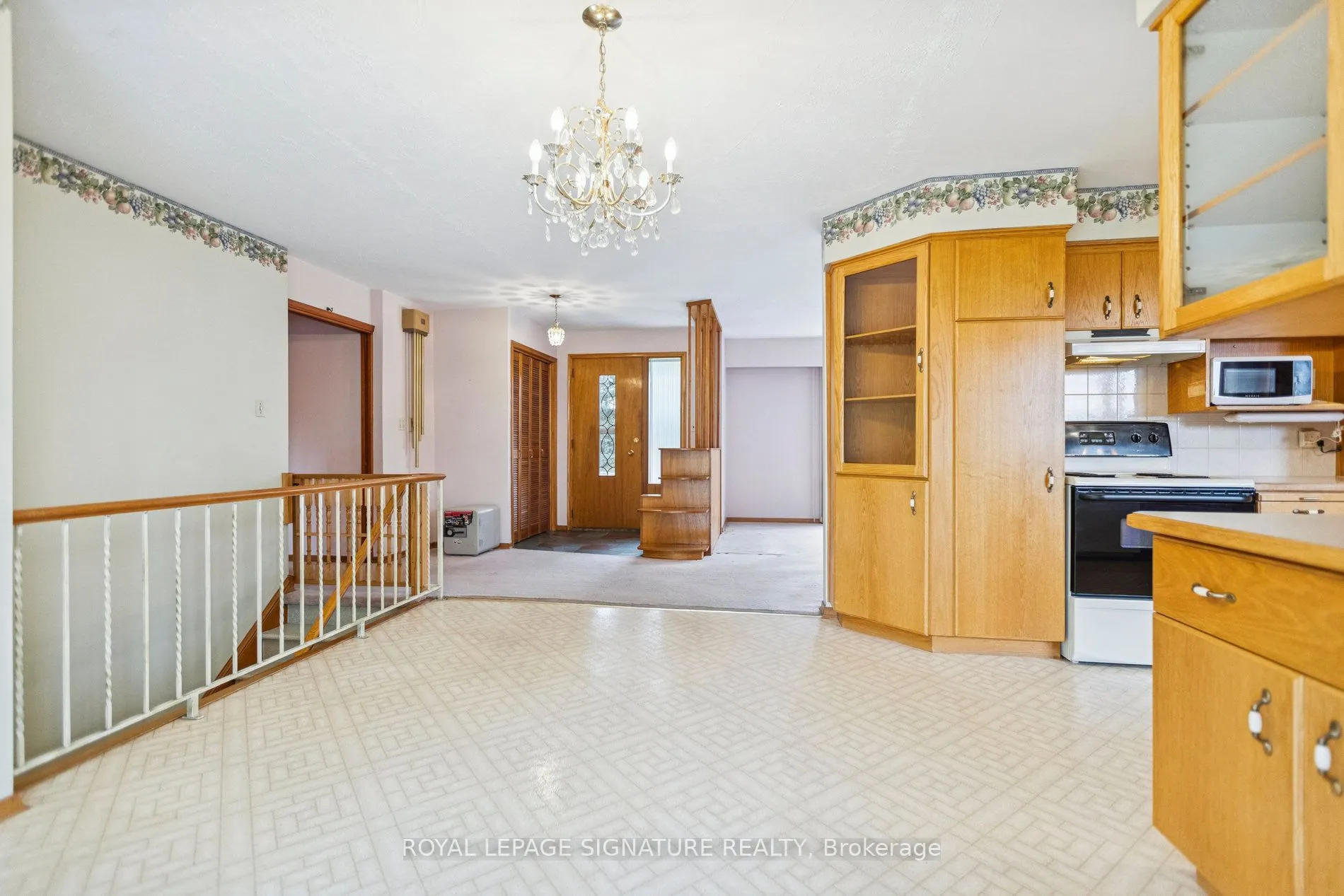 159 Churchill Road S