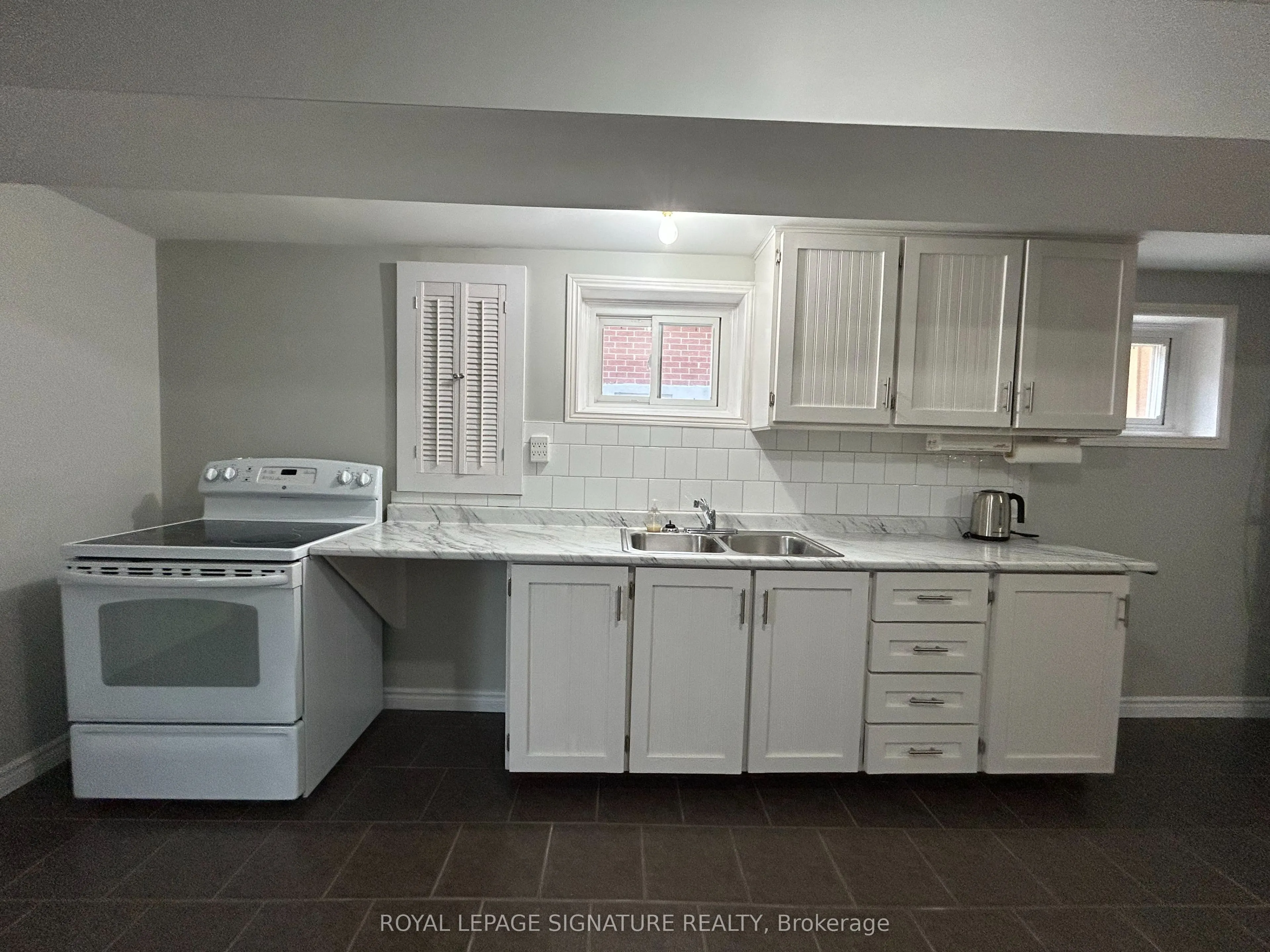 467 Fendalton Street