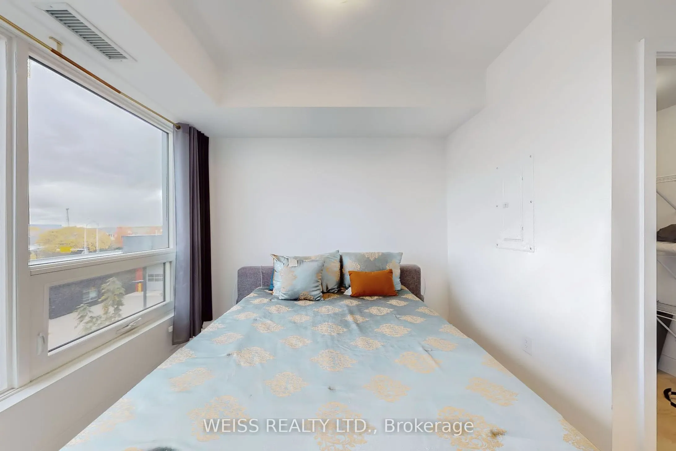 2450 Old Bronte Road, #234