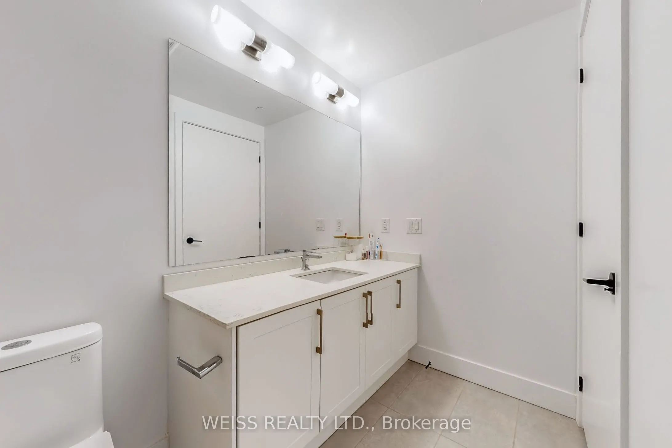 2450 Old Bronte Road, #234