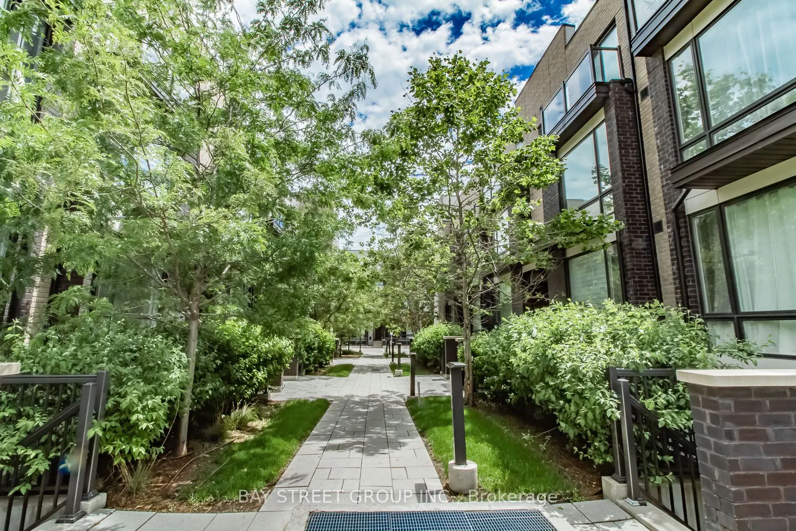 32 Fieldway Road, #99