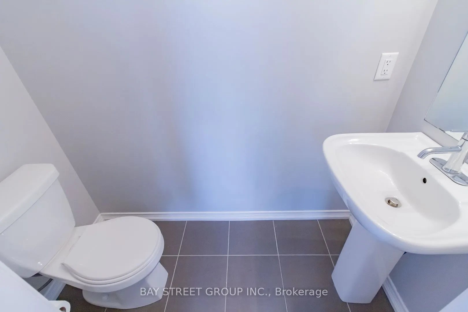 32 Fieldway Road, #99