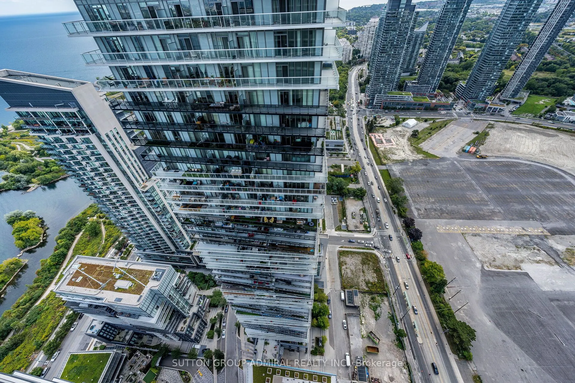 38 Annie Craig Drive, #4506