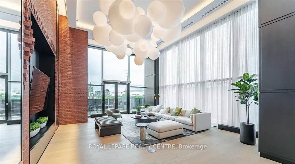 3200 William Coltson Avenue, #1401