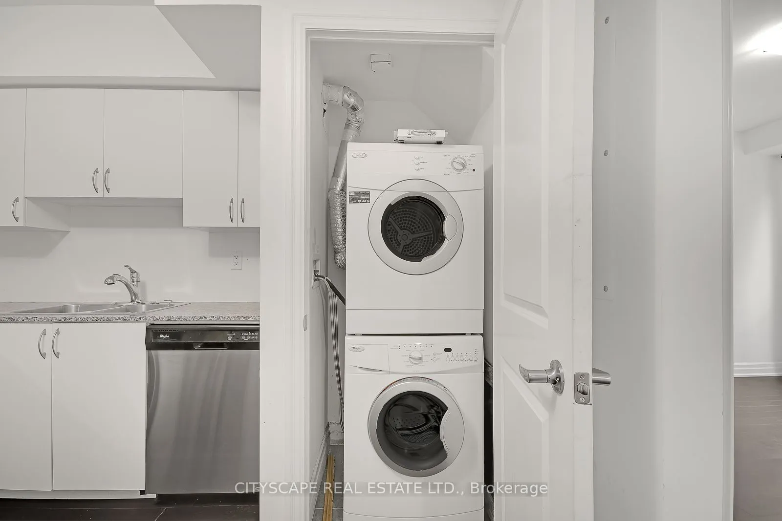 380 Wallace Avenue, #402