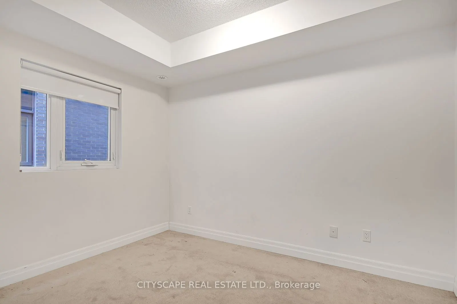 380 Wallace Avenue, #402