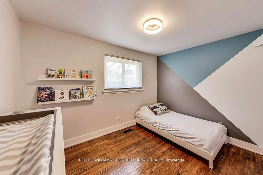 116 Fallingdale Crescent