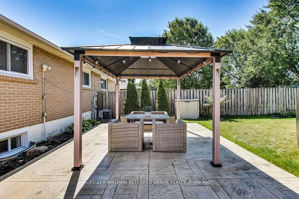 116 Fallingdale Crescent