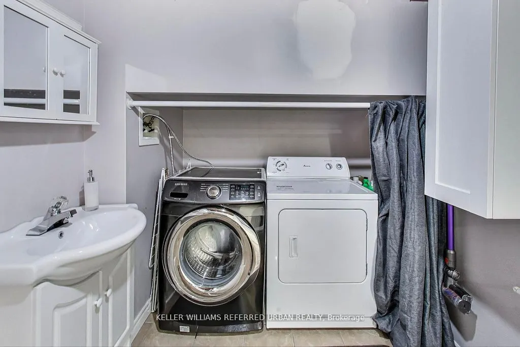 116 Fallingdale Crescent