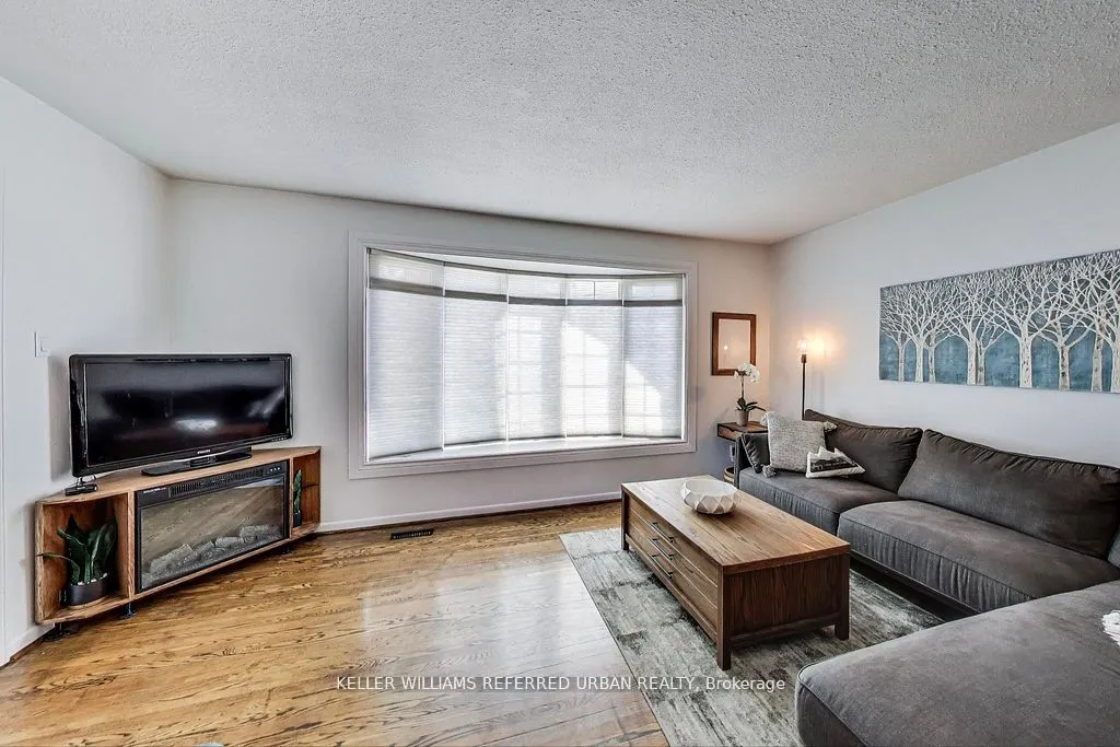 116 Fallingdale Crescent