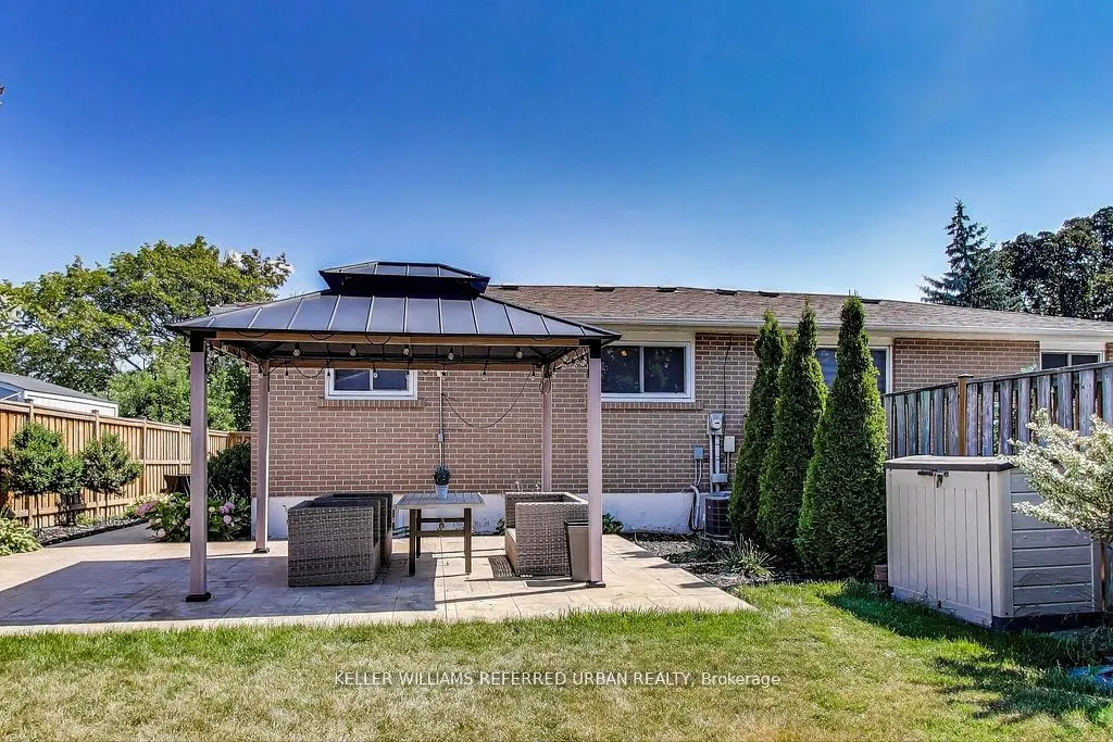 116 Fallingdale Crescent