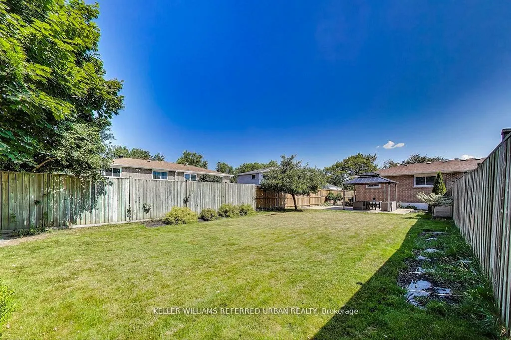 116 Fallingdale Crescent