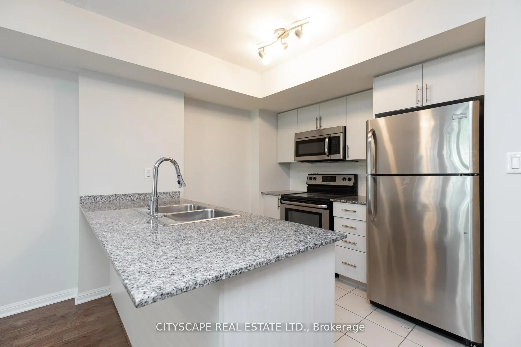 7 Foundry Avenue, #121