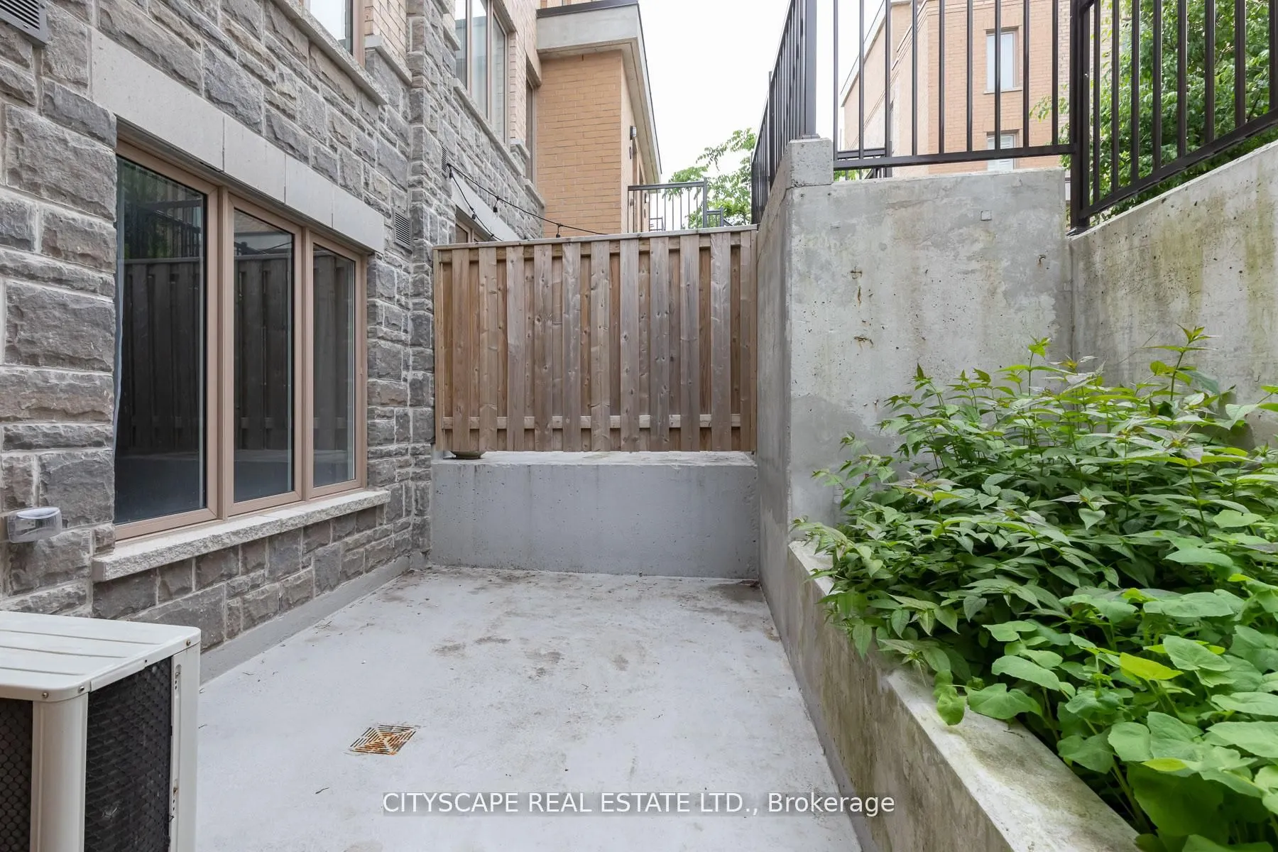 7 Foundry Avenue, #121