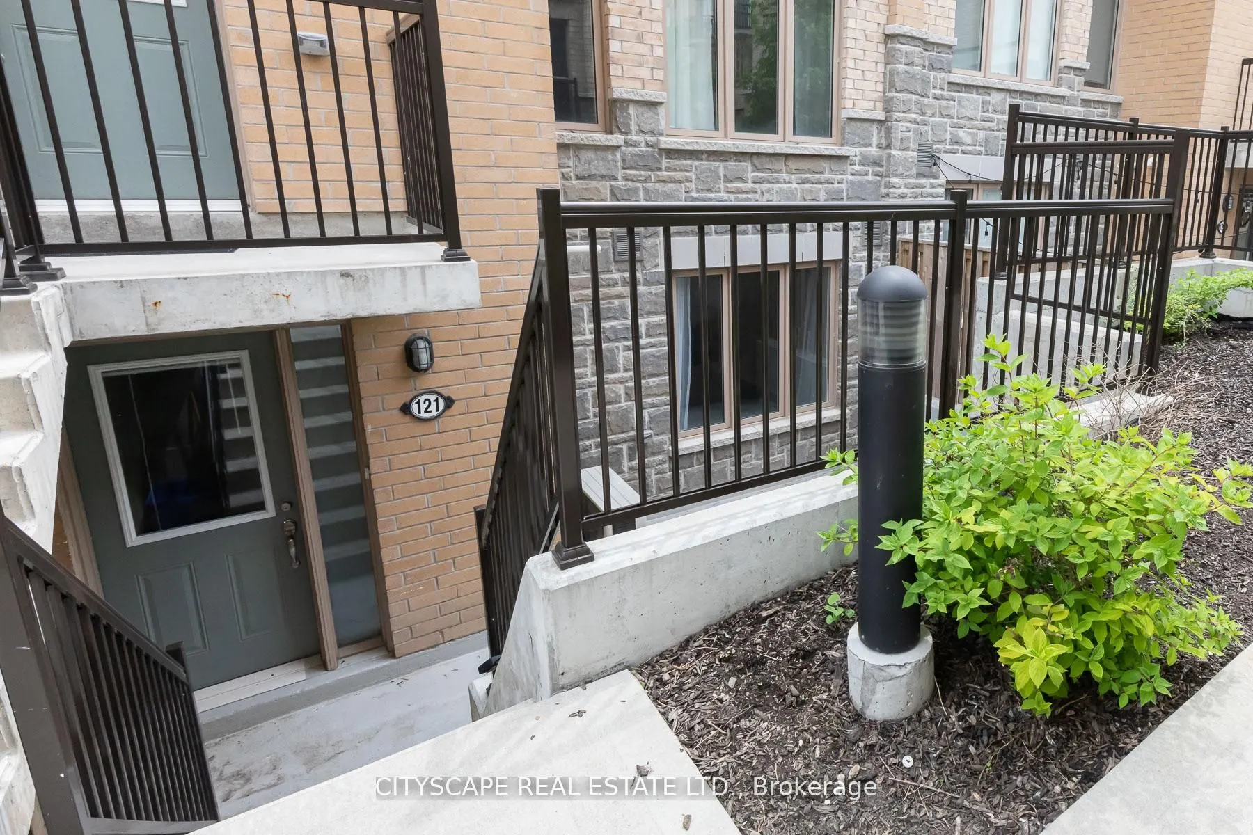 7 Foundry Avenue, #121