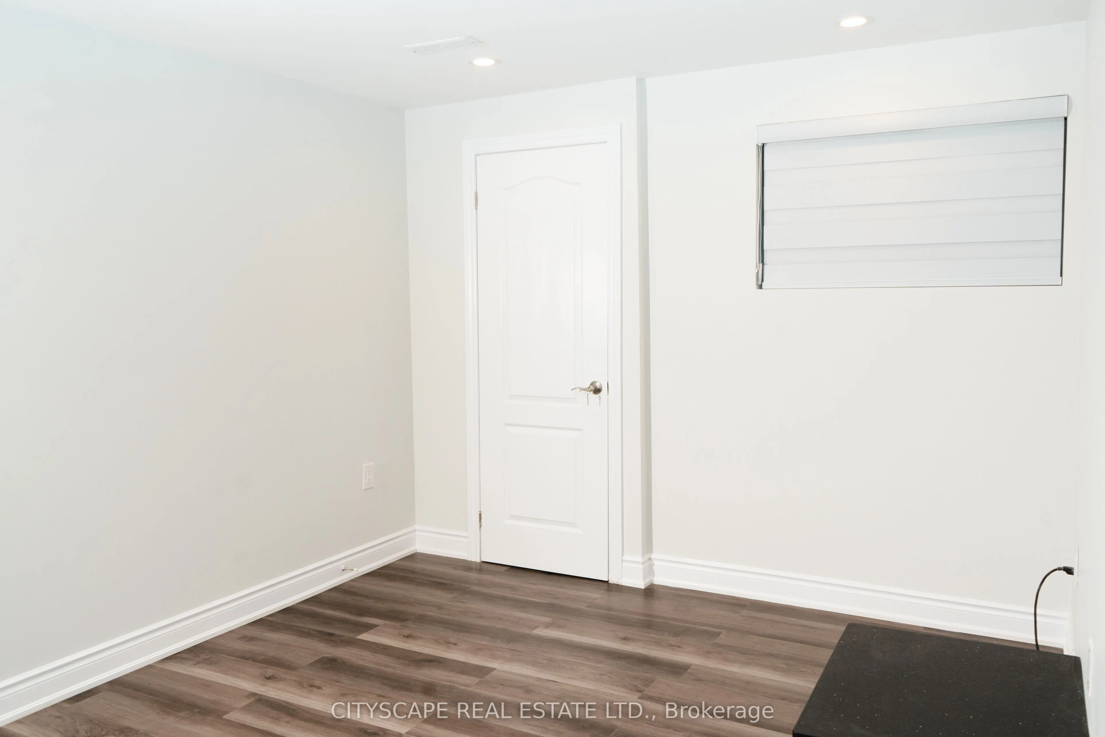 812 Magnolia Terrace