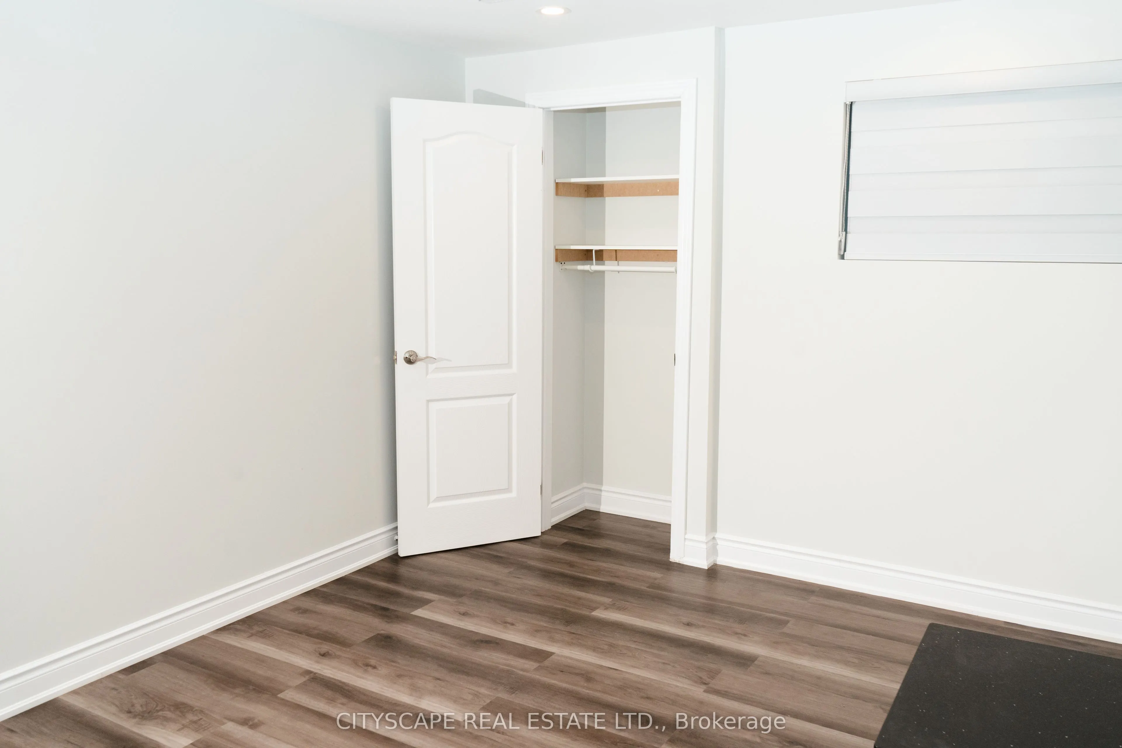 812 Magnolia Terrace