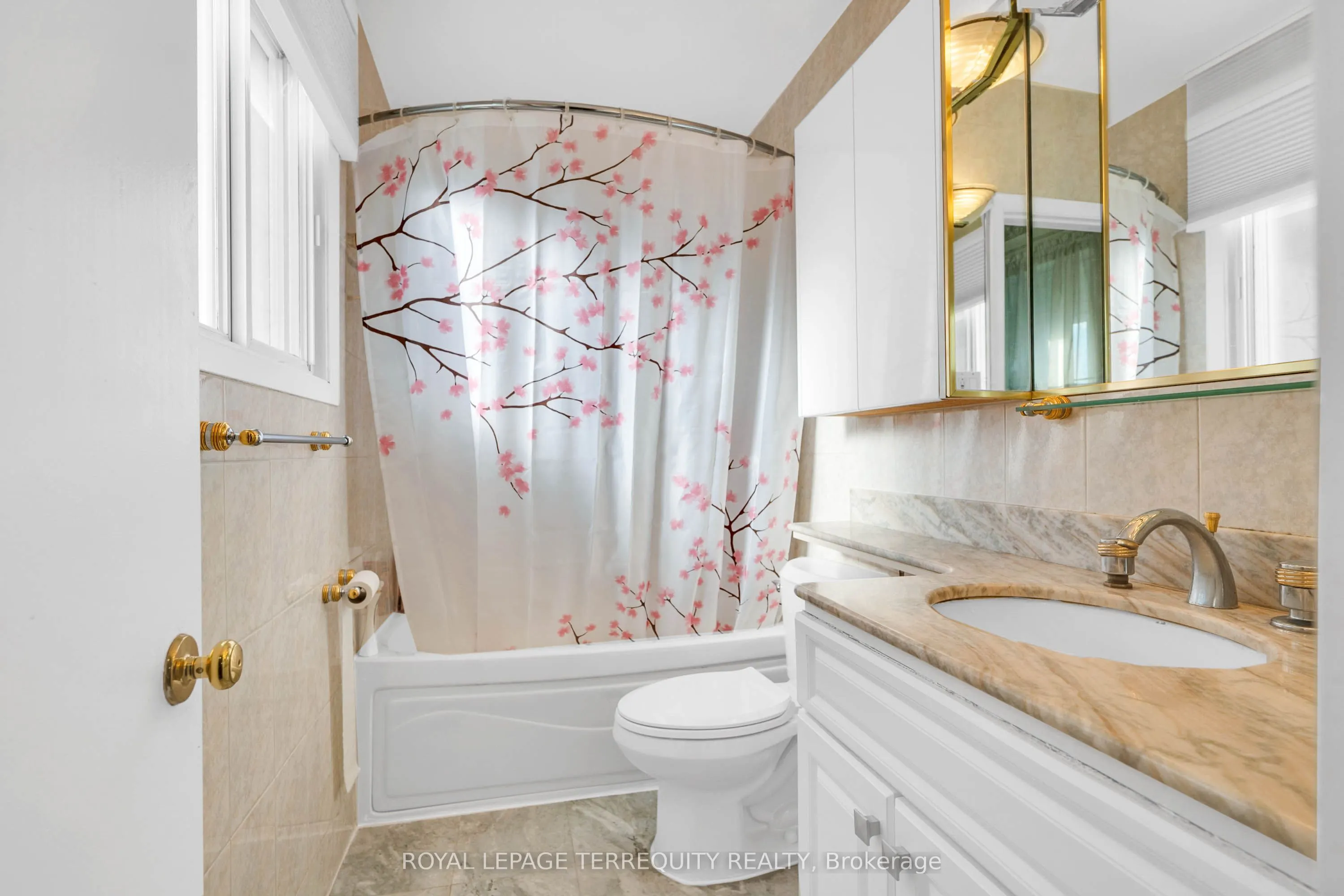 106 Grandravine Drive