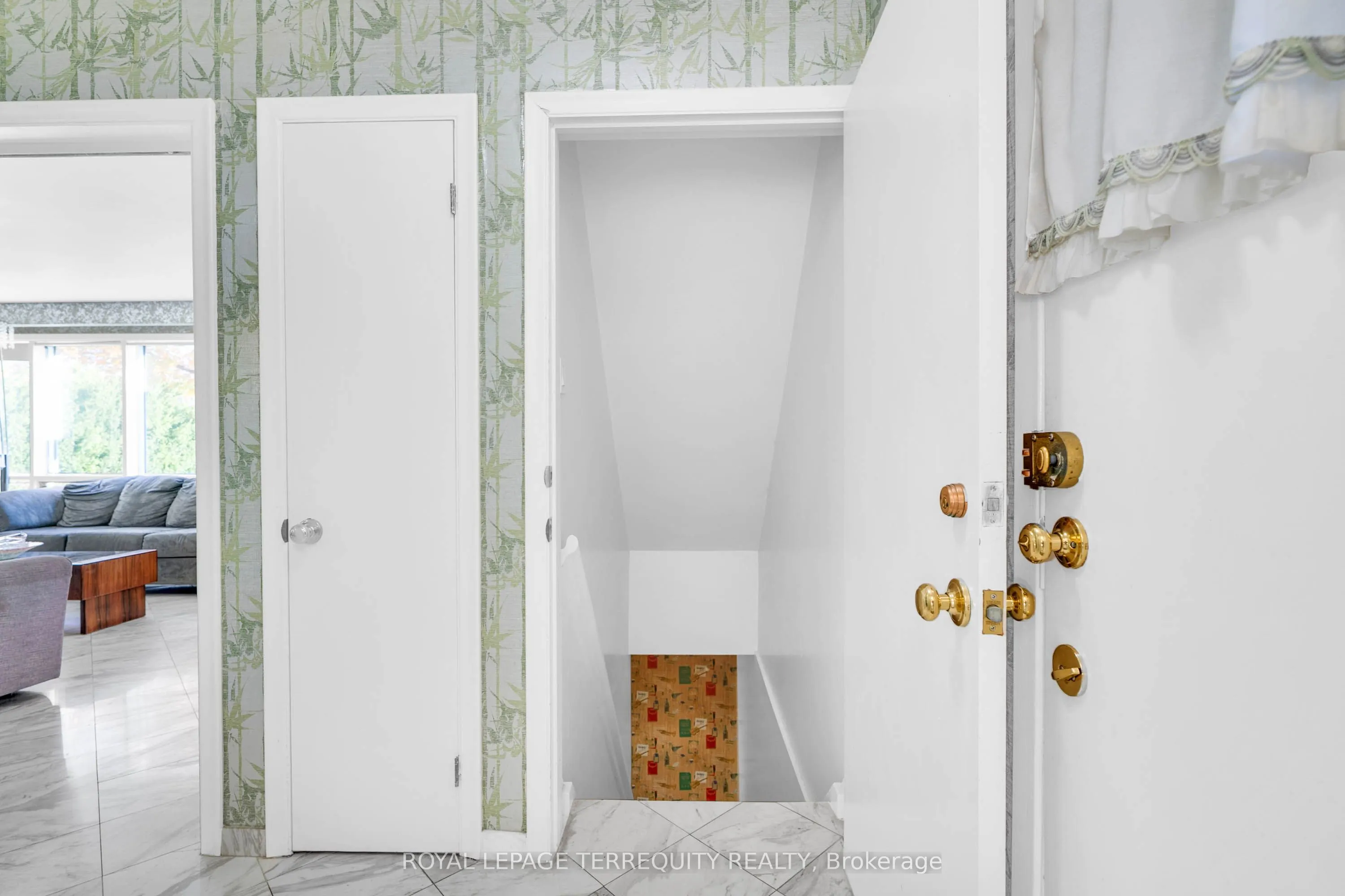 106 Grandravine Drive