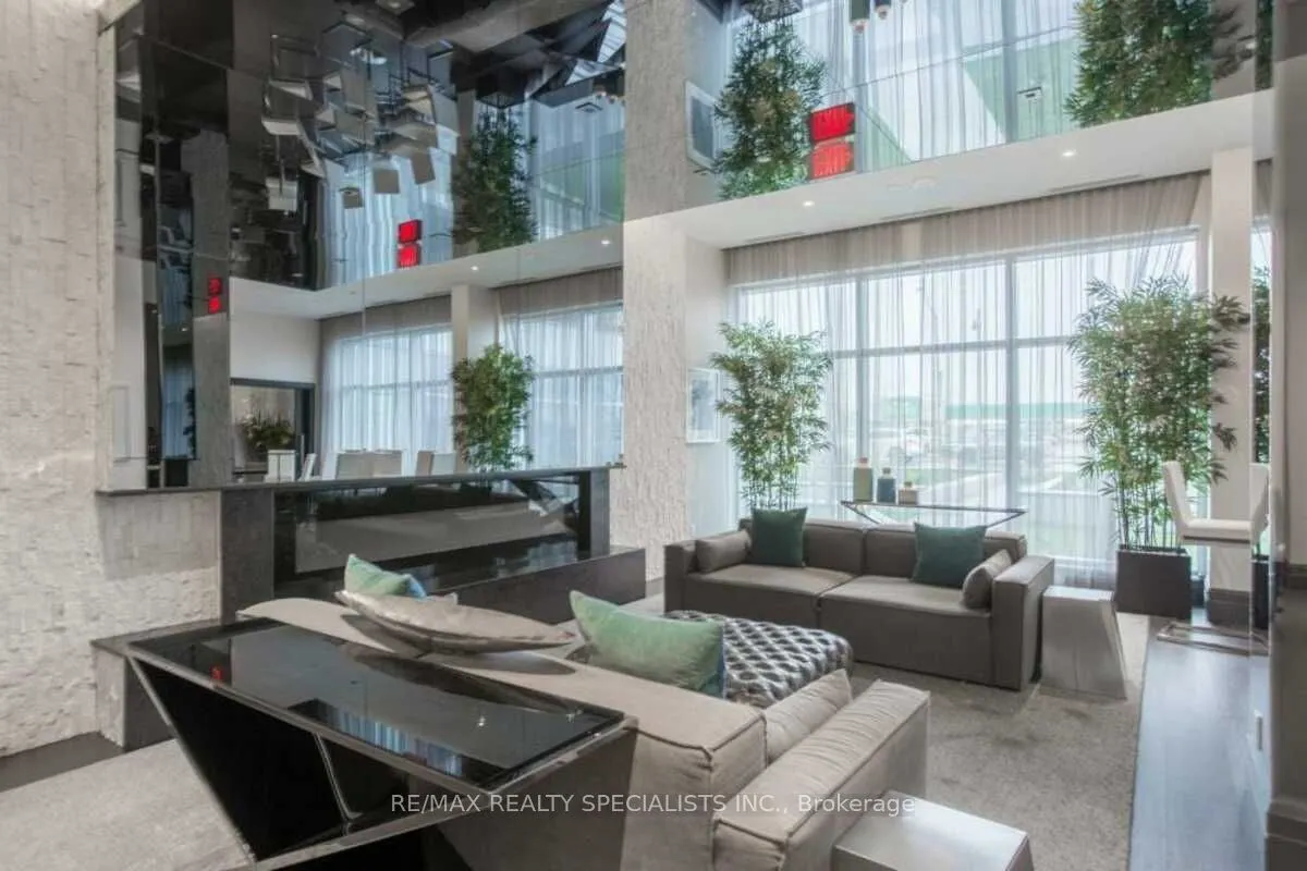 55 Speers Road, #1202