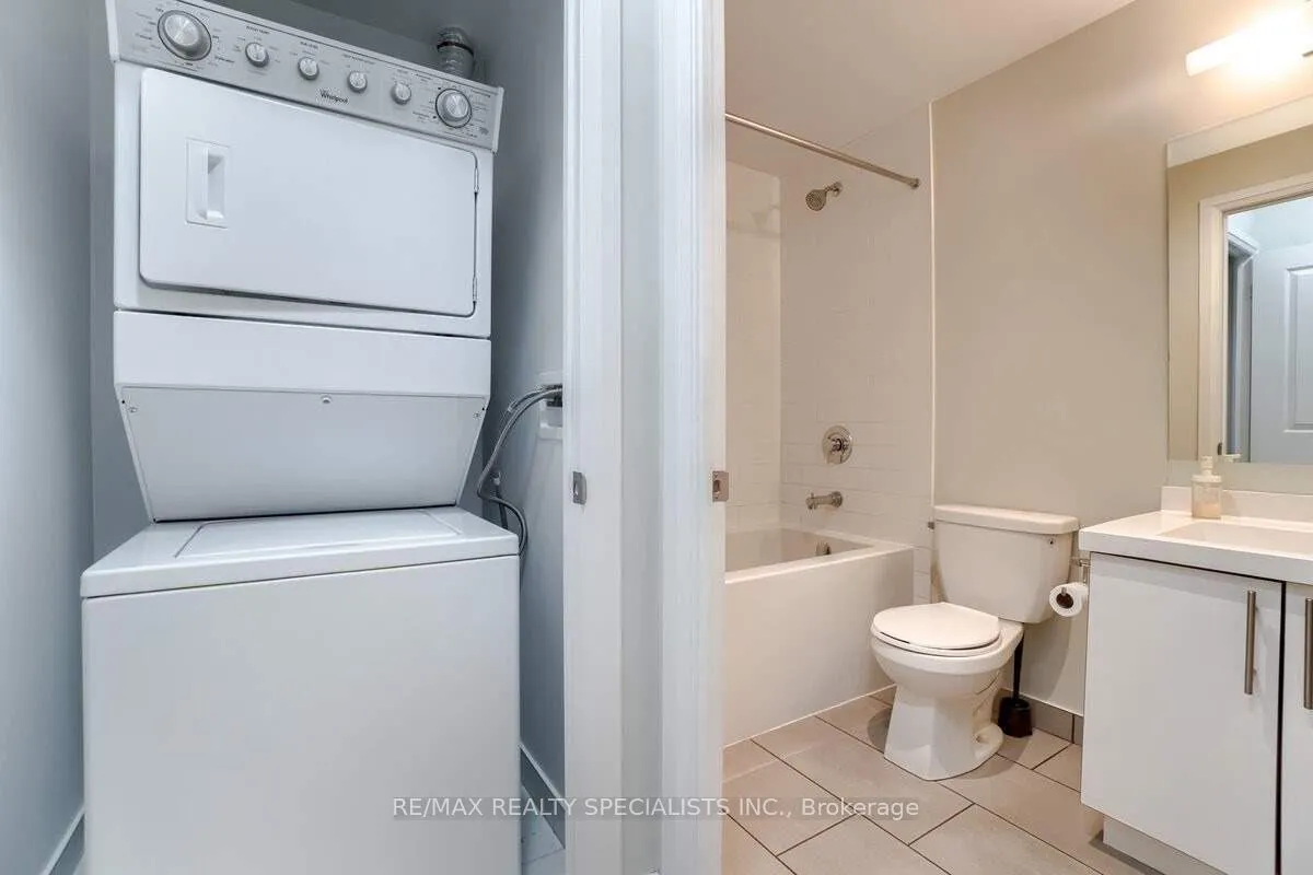 55 Speers Road, #1202